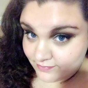 Meet your Posher, Adrianna